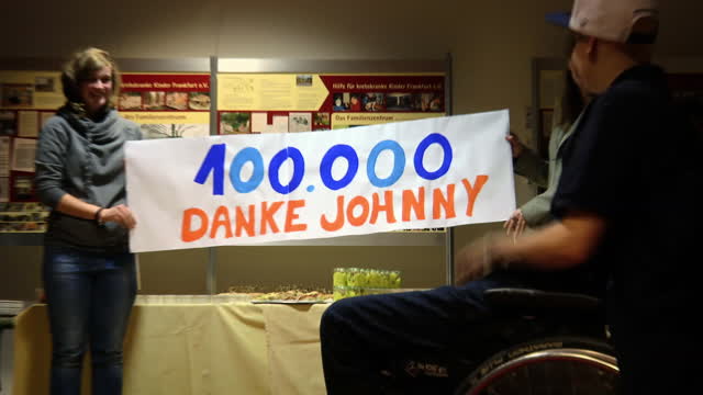 100.000 Euro Spenden - Jonathan Heimes sammelt für "Hilfe für krebskranke Kinder"