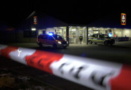 Zwei Tote nach Schüssen am Supermarkt-Regal
